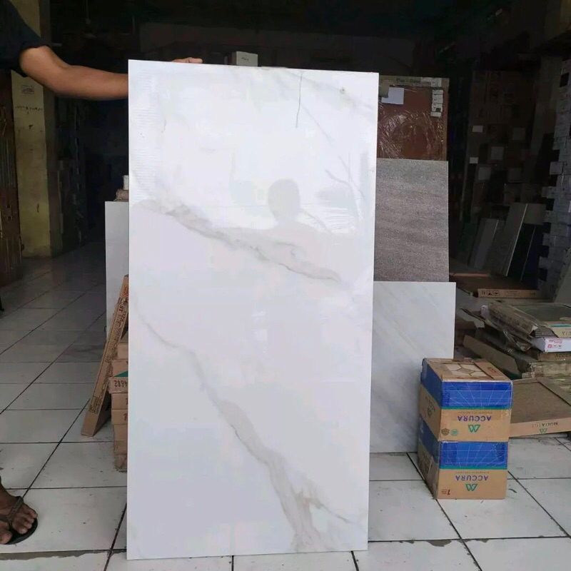 GRANIT 60x120 putih motif (GLOSSY)/ granit putih motif carara/ granit / granit carar