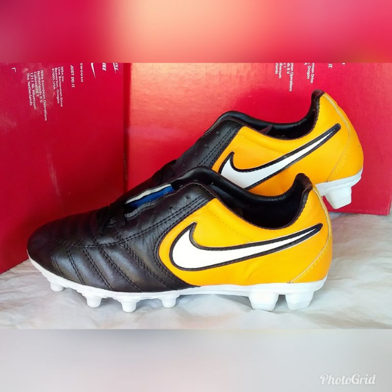 COD SEPATU BOLA KULIT ORIGINAL