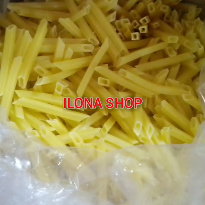 

KERUPUK STIK KENTANG MENTAH 500GR / KRUPUK STICK POTATO MENTAH 500 GRAM