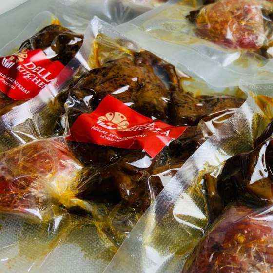 

PENGIRIMAN INSTANT Ayam Bakar Tulang Lunak FROZEN 1/2 Ekor Ayam DellaaKitchen Sehat Halal dan Bergizi