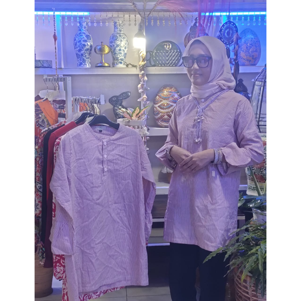 Blouse Tunik Wanita Motif Garis