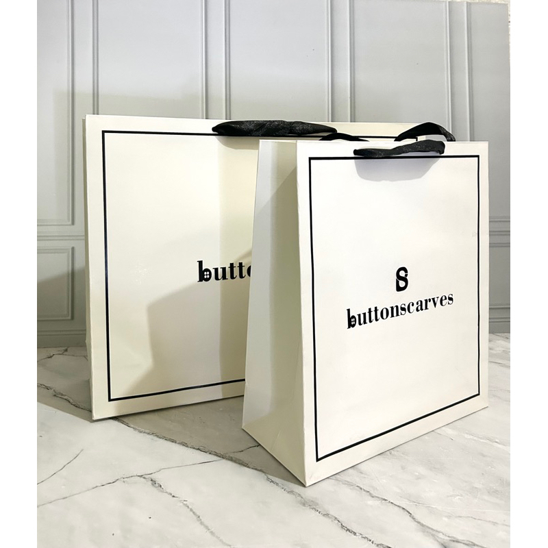

Paper Bag Buttonscarves ( READY STOCK JKT ) Paper bag Box Hijab