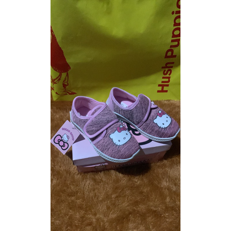 Sepatu Sport Station kids 70% original