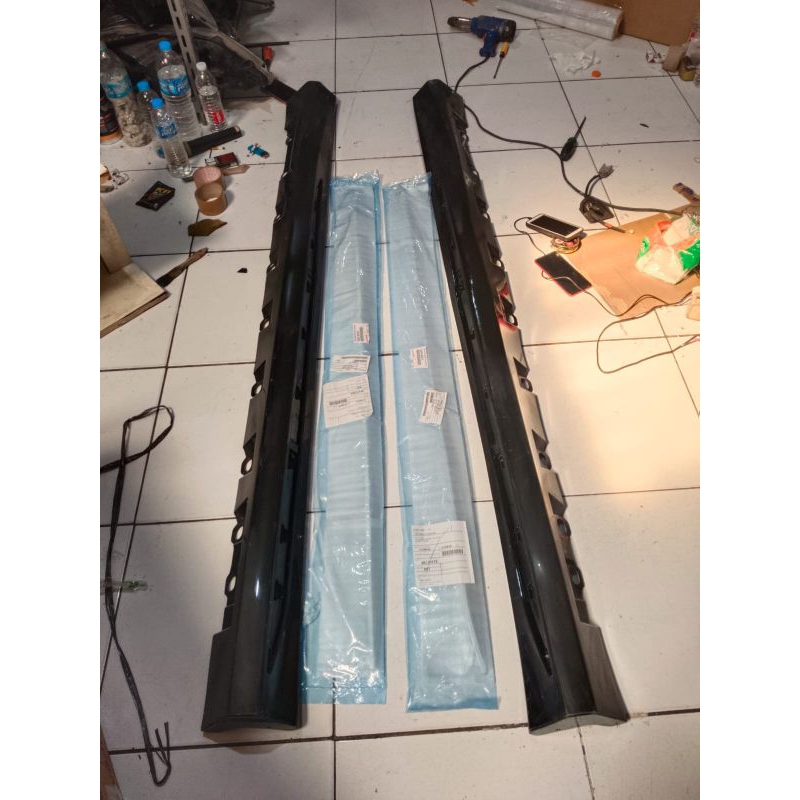 Body kit / Side Skirt 1 set Avanza Veloz 2019 + list Croom