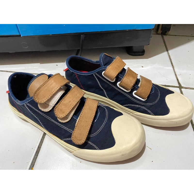 sage footwear x hansaplast size 43 28cm