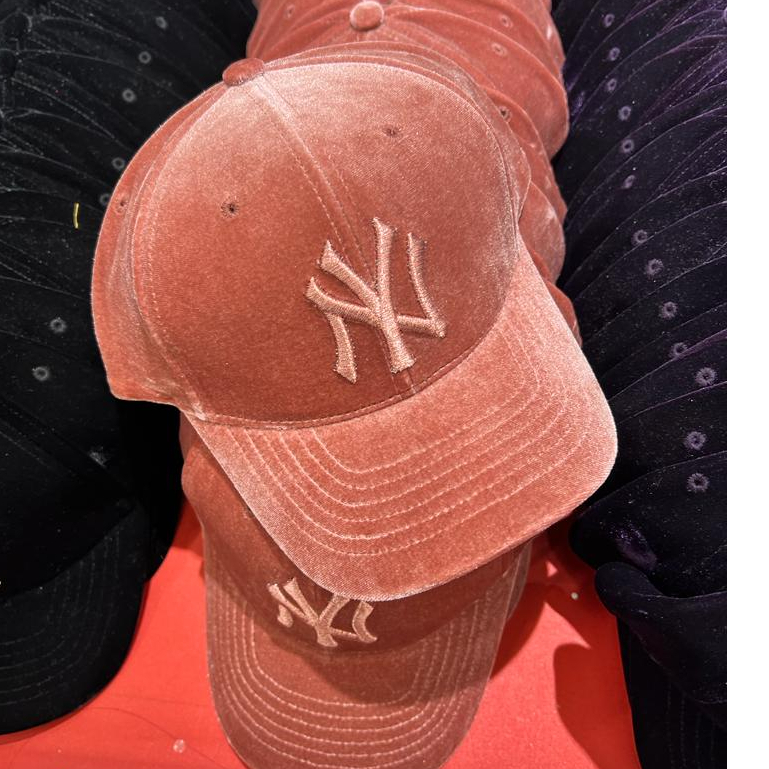 MLB NEW YANKEES PINK VELVET BASEBALL CAP