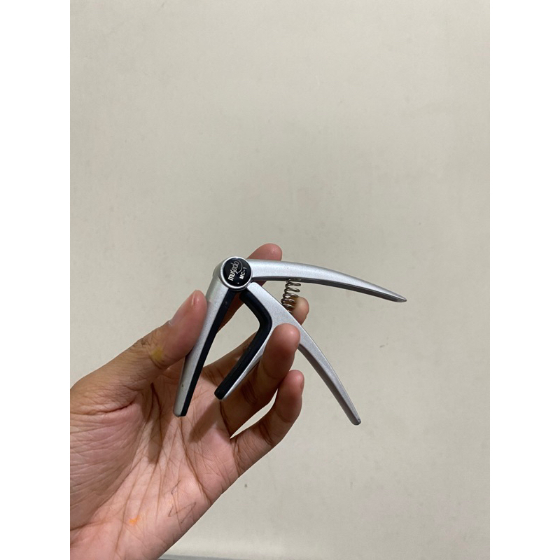 Preloved Capo Gitar MUSEDO