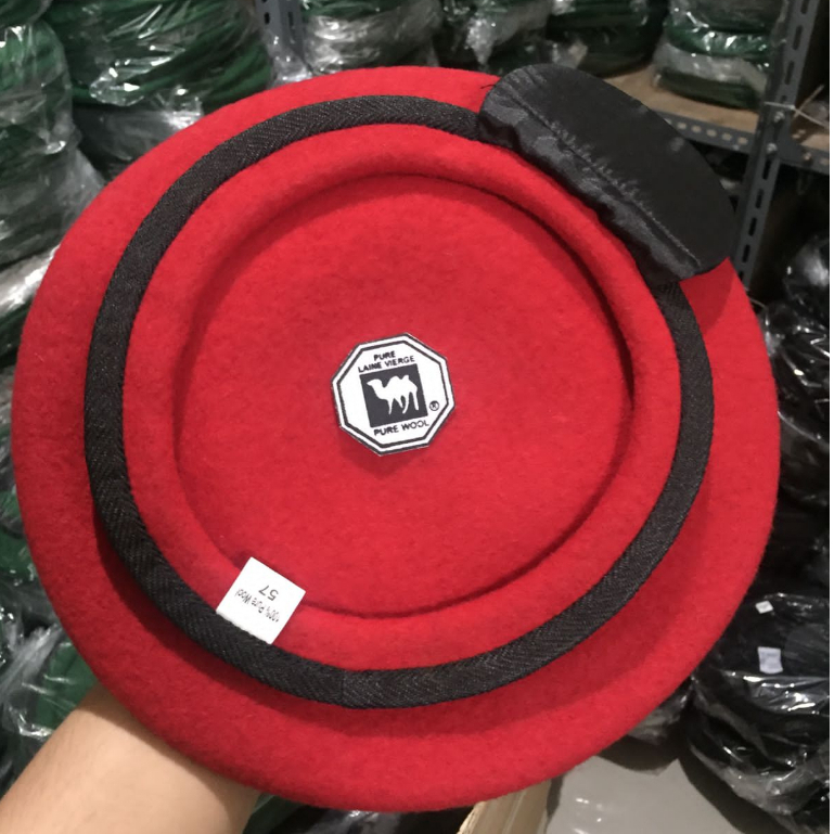 Baret Kopasus / Merah Camel Asli Logo Onta Hitam