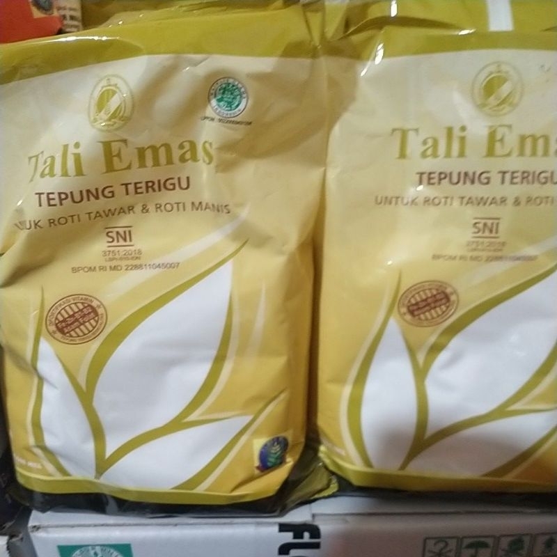 

Tepung Terigu Sriboga Tali Emas 1 kg