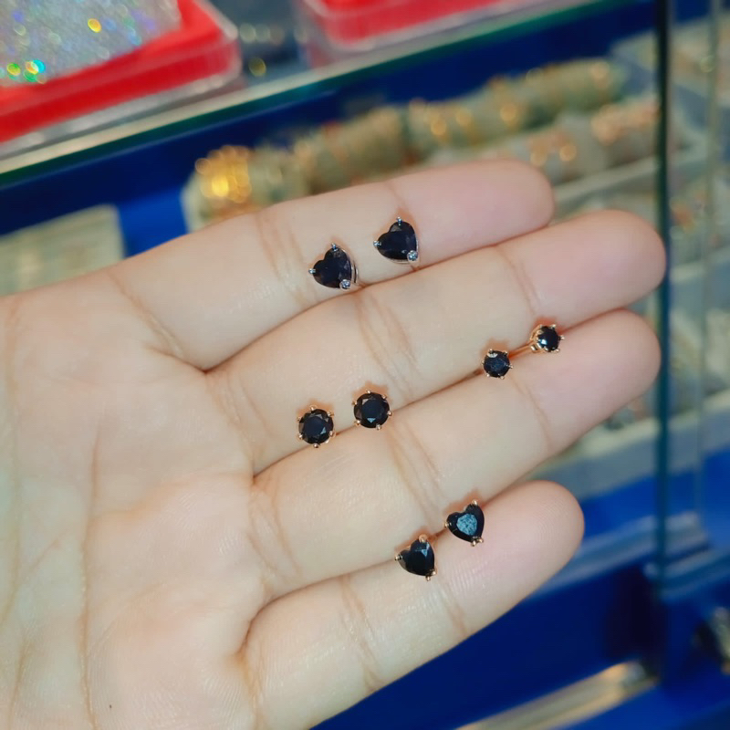 Anting Wanita mata hitam limited / Giwang permata hitam love bulat