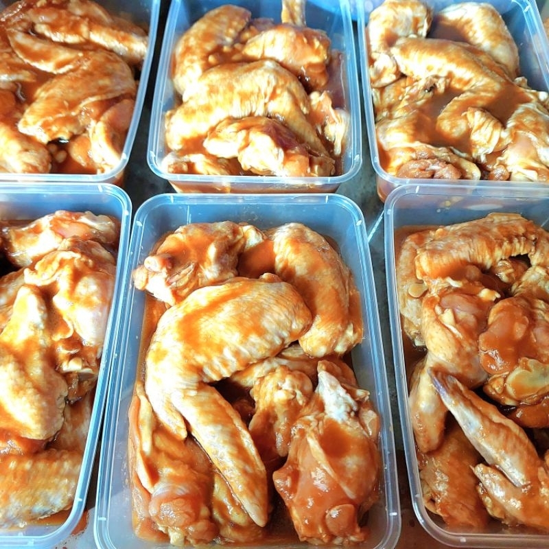 

SAYAP AYAM MARINASI FROZEN ISI 10 (Homemade, Tanpa MSG dan Pengawet)