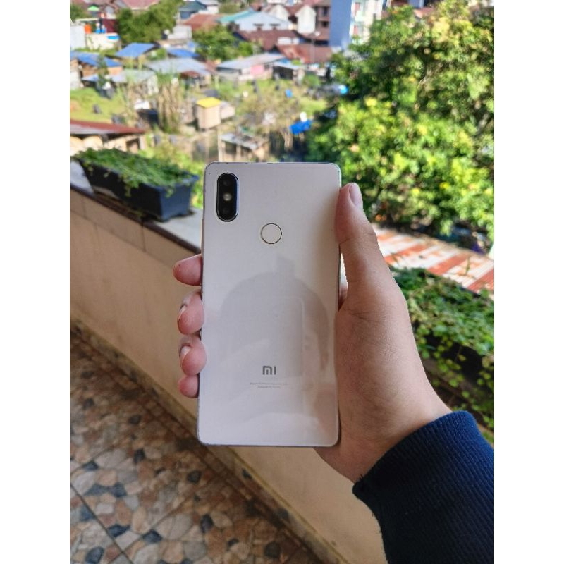 Xiaomi MI 8 SE minus LCD (6/64)