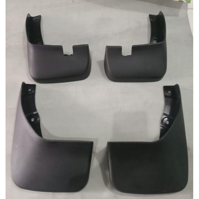 Mud Guard atau Karpet Lumpur Rush Terios 2013 sapai 2015