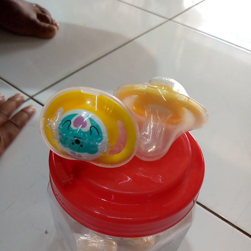 EMPENG PIGEON GEPENG KARAKTER