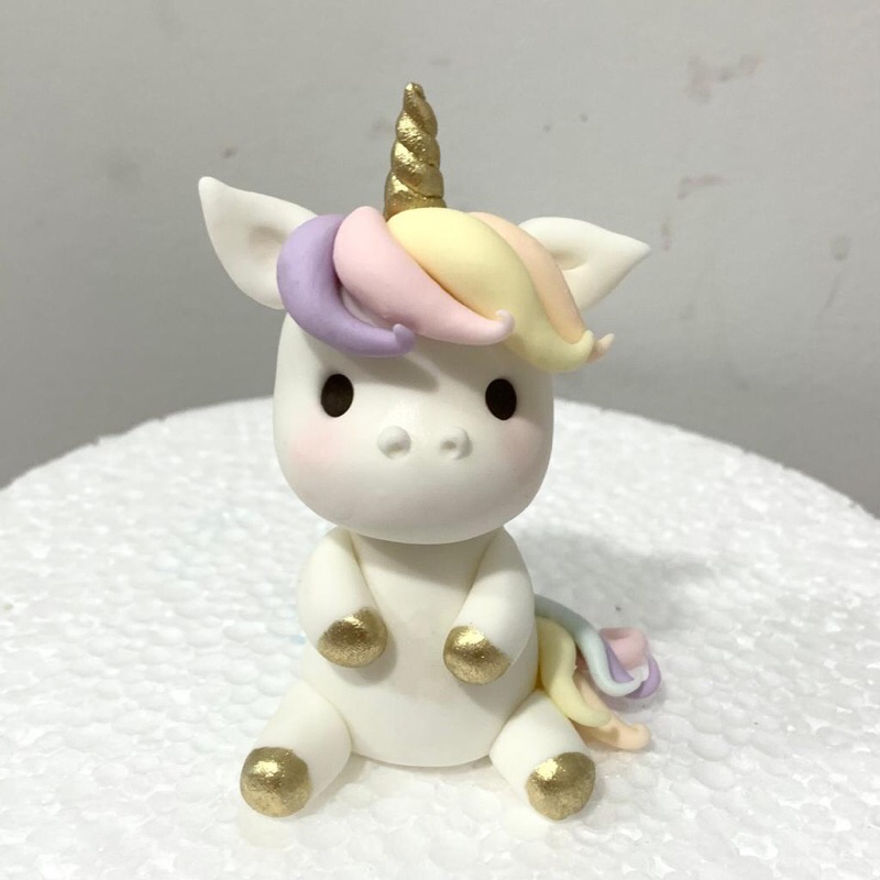 Figurine Fondant Unicorn Cake Topper Hiasan Kue Ultah