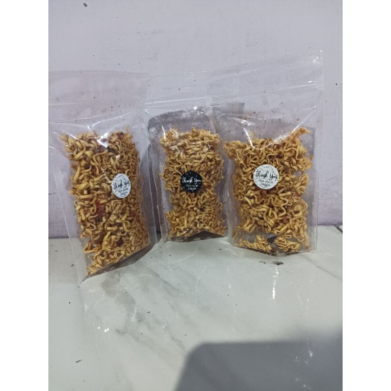 

mie kriuk 1kg