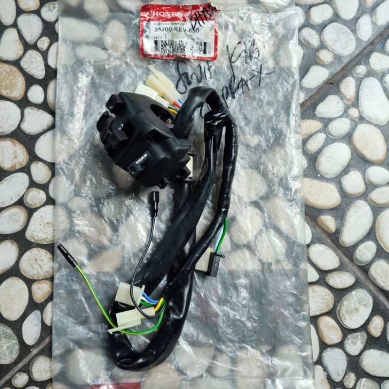 HOLDER KIRI SUPRA X 100 ORIGINAL AHM TEC