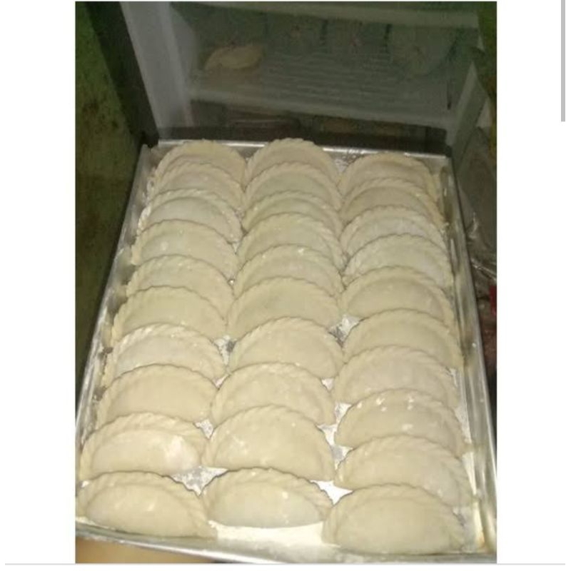 

Cireng Ukuran L Isian Bervariasi Isi 10 pcs