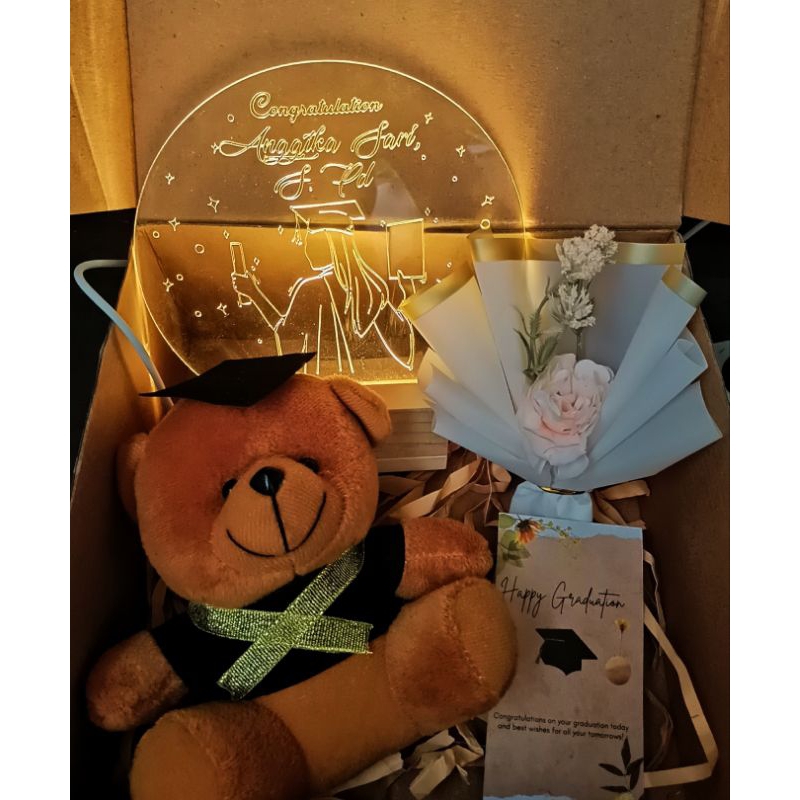 

hampers wisuda kado wisuda set lampu Akrilik