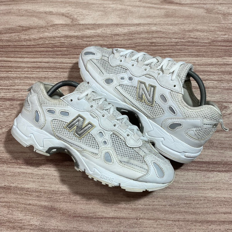 New Balance 827 Full White