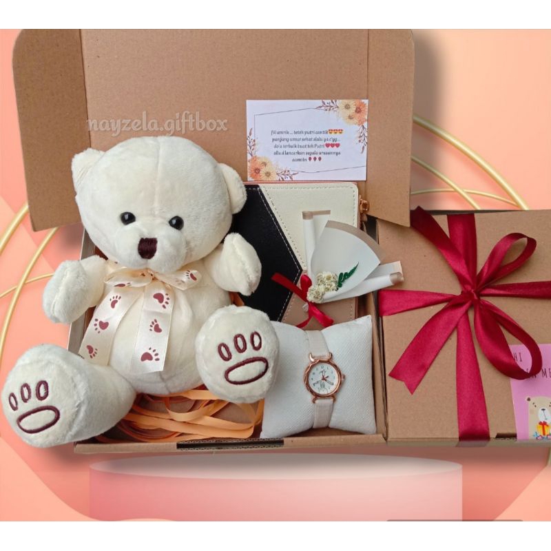 

HAMPERS GIFT BOX BONEKA/KADO PACAR/KADO BESTIE HADIAH ULANG TAHUN