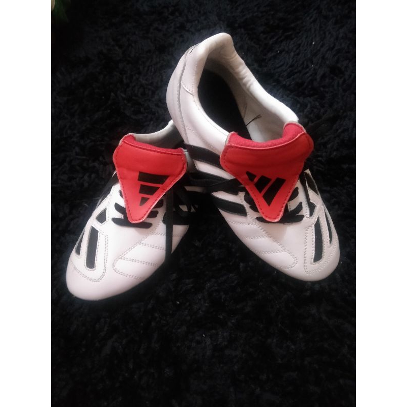 FDL SPORT SEPATU FUTSAL SINTETIS/RUMPUT