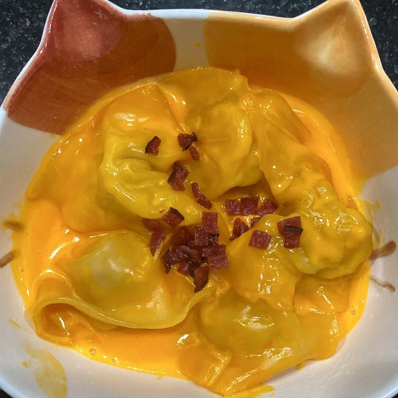 

pangsit carbonara ayam keju