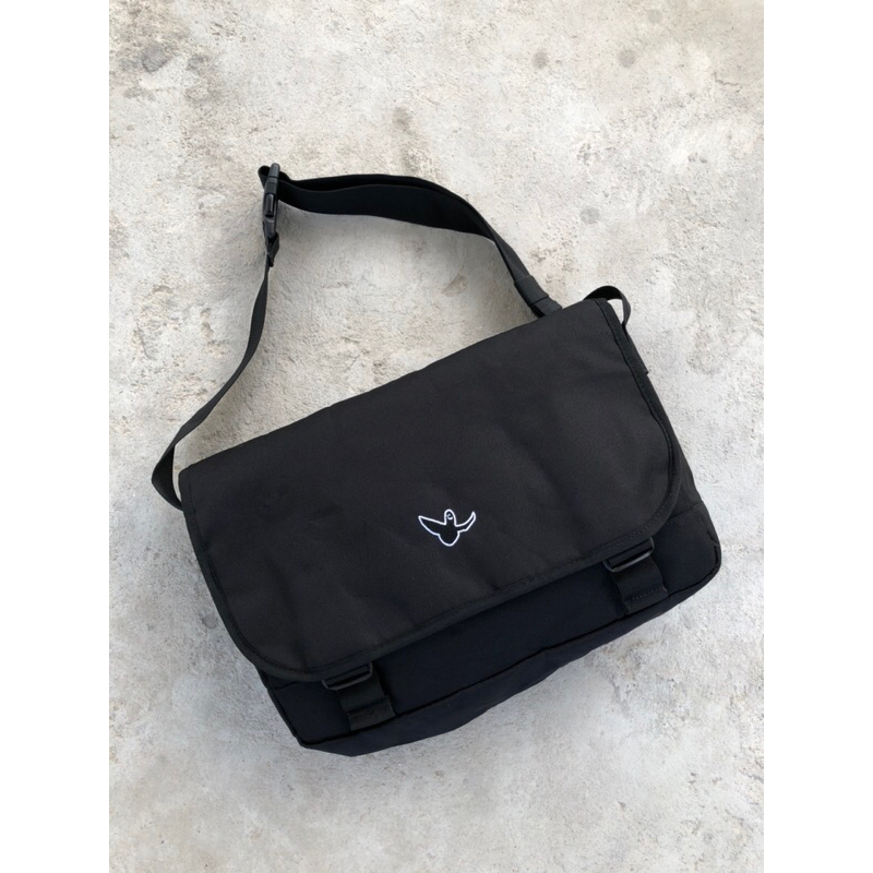 mark gonzales messenger bag