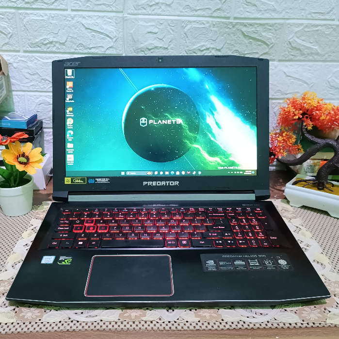 ACER PREDATOR HELIOS 300 Core i7 8750H/RAM 16GB/SSD 256GB+HDD 1TB/Nvidia GTX 1060 6GB GDDR5 15.6inch FHD 144Hz Refresh Rate