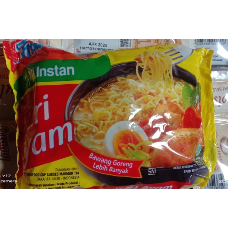 

indomie kari ayam