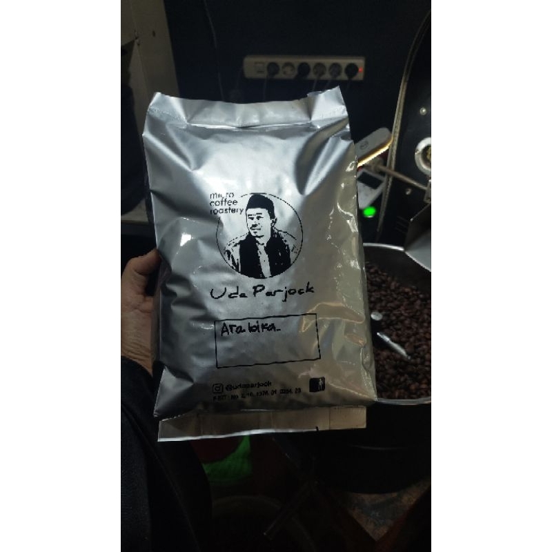 

Biji Kopi Arabica Roasting Medium 250 gr | Kopi Uda Parjock