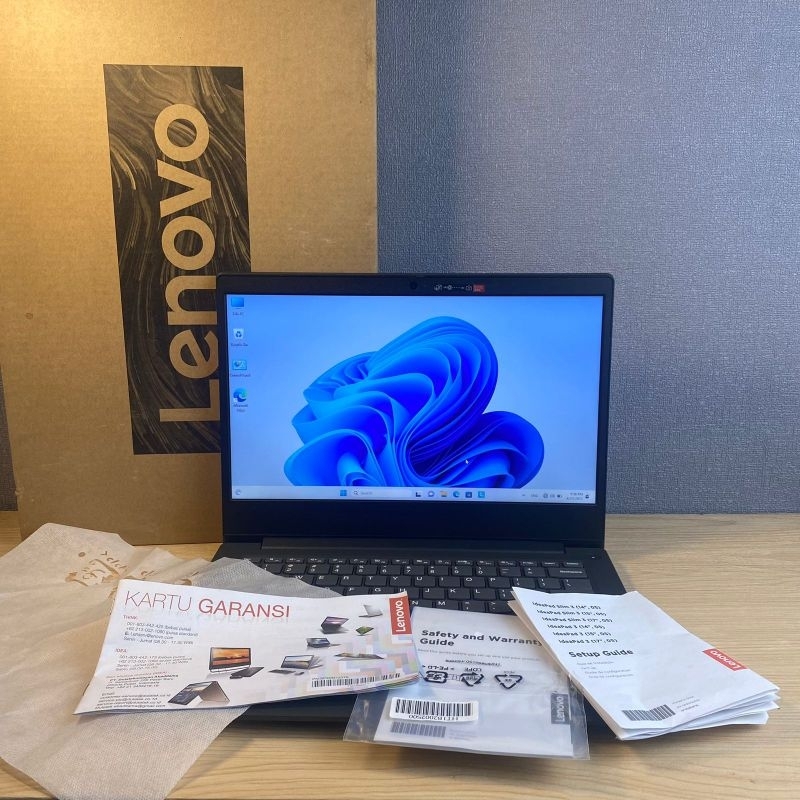 LENOVO IDEAPAD SLIM 3 AMD RYZEN 3-3250U RAM 4GB SSD 256GB FULLSET MULUS