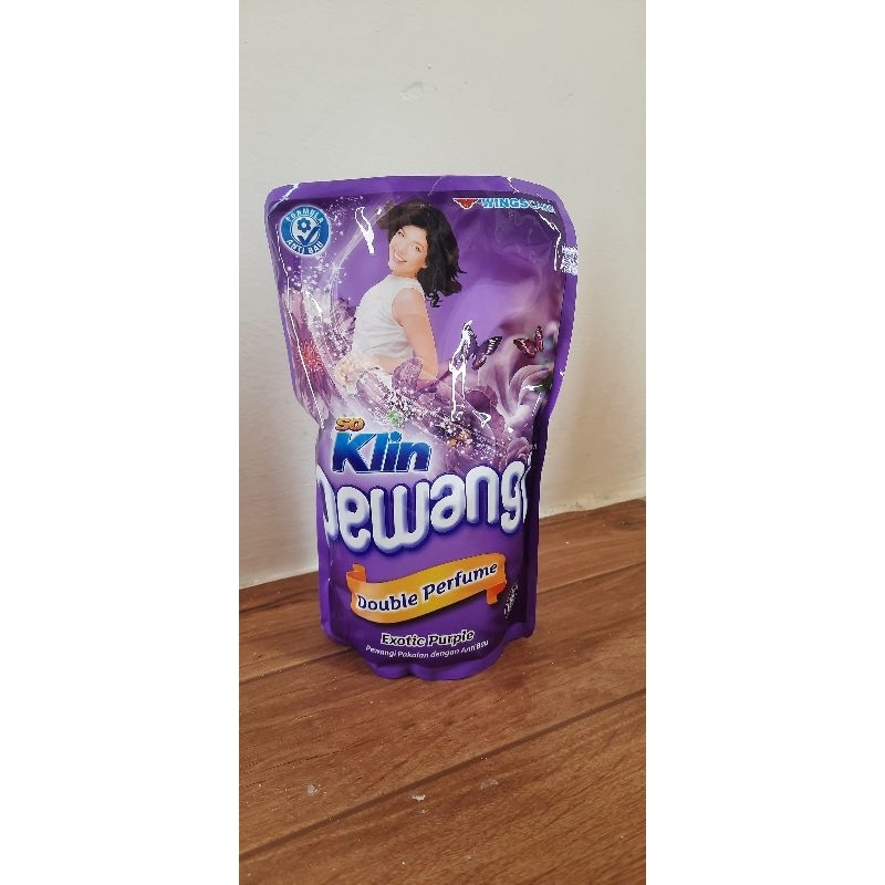 Soklin Pewangi Pakaian 450ml