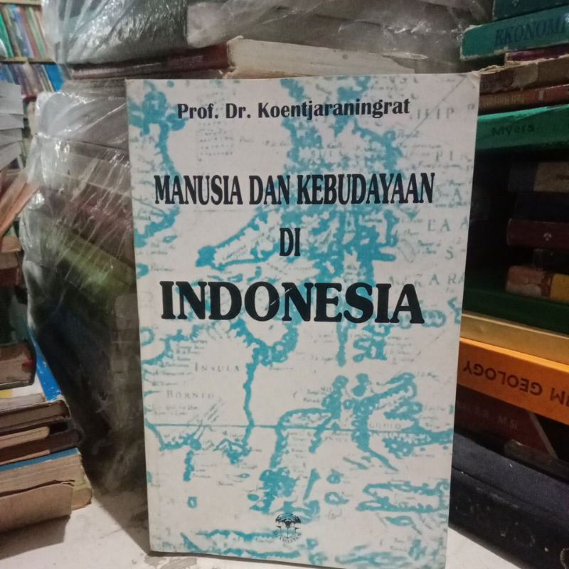 Buku manusia dan kebudayaan