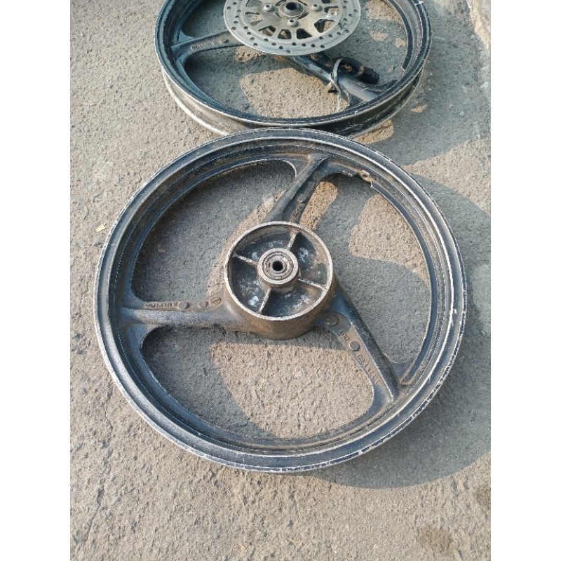 Velg pelek velek veleg Yamaha f1zr f1z r force one zr force 1 zr palang tiga enkei