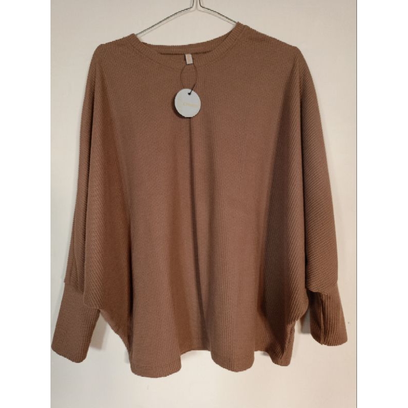 Batwing rajut, atasan rajut