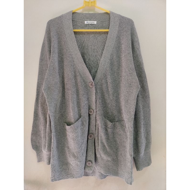 Cardigan Global Work Abu