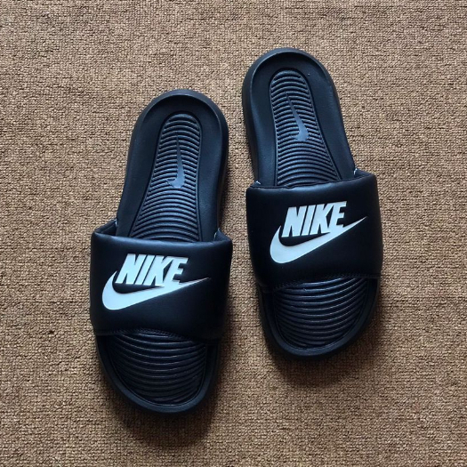 VICTORY ONE SLIDE JUST DO IT - BLACK WHITE