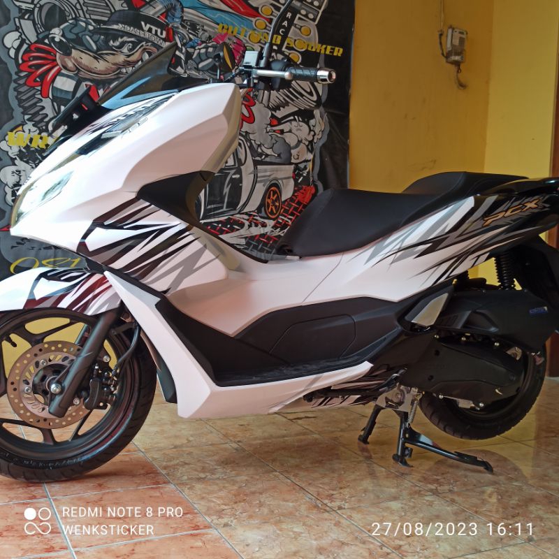DECAL STICKER PCX 160 PUTIH - 150 FULL BODY