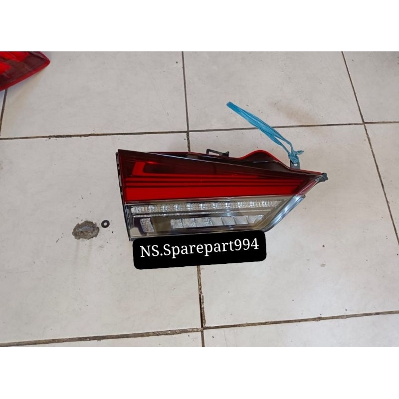 reflektor lampu bagasi lexus rx300 rx 300 fsport 2021 2022