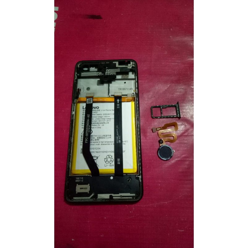 LCD +BATRAI BEKAS LENOVO K350t