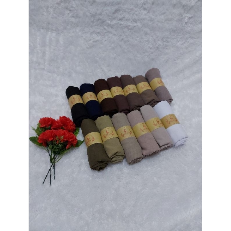 Bella Square PREMIUM / Hijab Segi empat Bella ukuran 115x115 - KHAKI