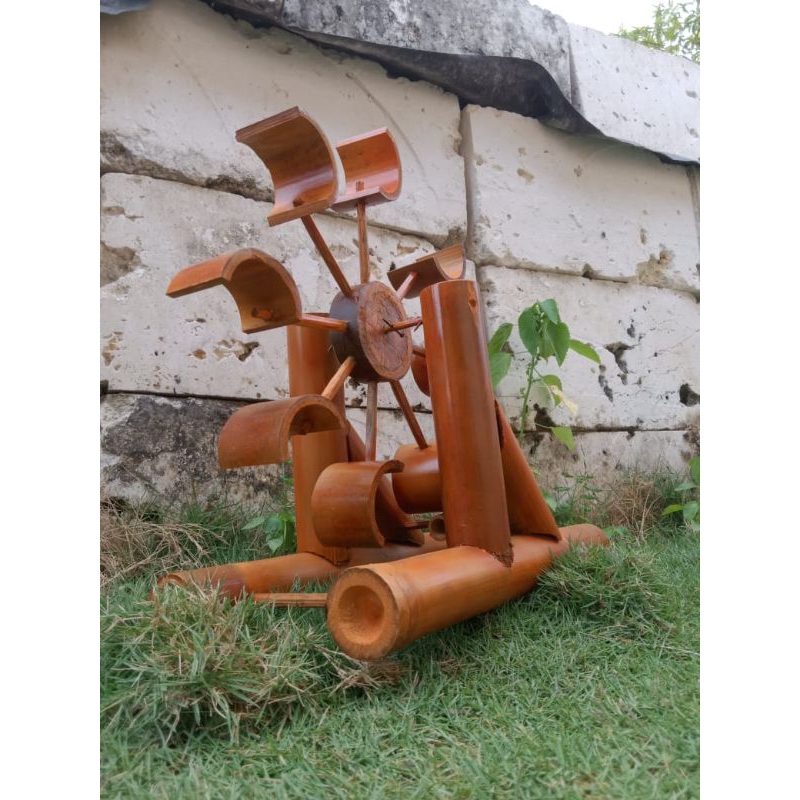 prakarya anak sekolah/ kincir air dari bambu