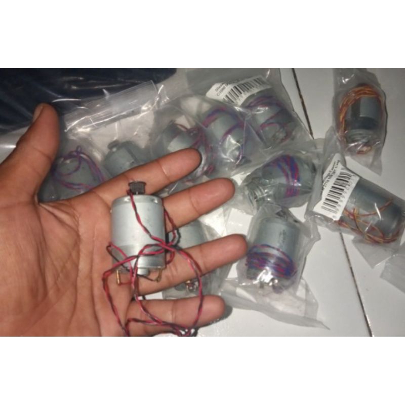 DINAMO / Montor generator ex 12 - 24 volt dc