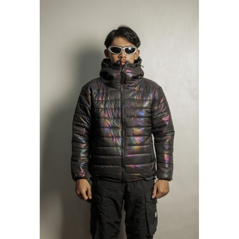 TROUBLEMAKER PUFFERCOAT BLACK HOLOGRAM - PUFFER JACKET - JACKET GELEMBUNG - OUTDOOR JACKET - CASUAL 