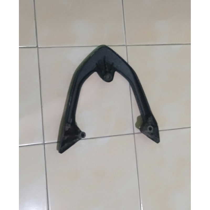 Behel Vario 125 pertama Original Behel jok pegangan belakang Vario 125 old KZR Ori