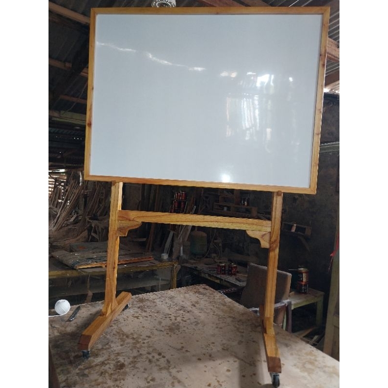 

papan tulis untuk mengajar dengan ukuran 90x120c+peyanga