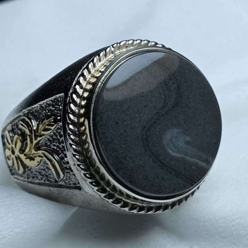 Batu Spiritual Yin Yang Natural Serat Alam. Bukan yaman darah kecubung wulung tapak jalak