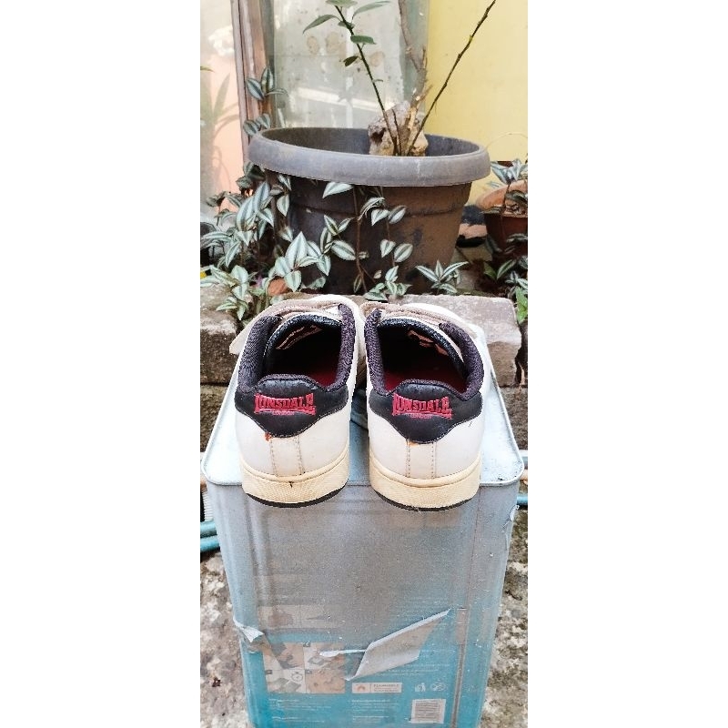 Sepatu Lonsdale