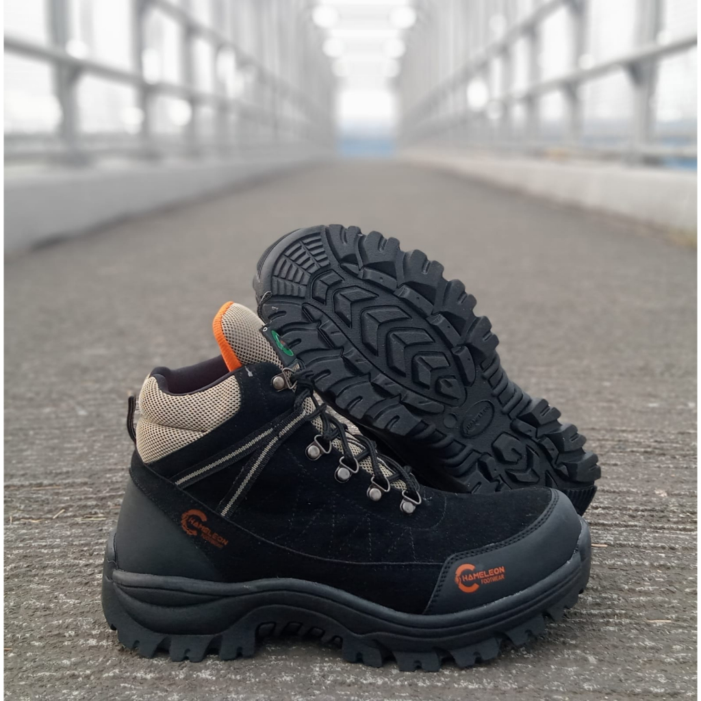 Sepatu Gunung Pria/Wanita Sepatu Pria Hitam Ujung Besi Haiking Adventure